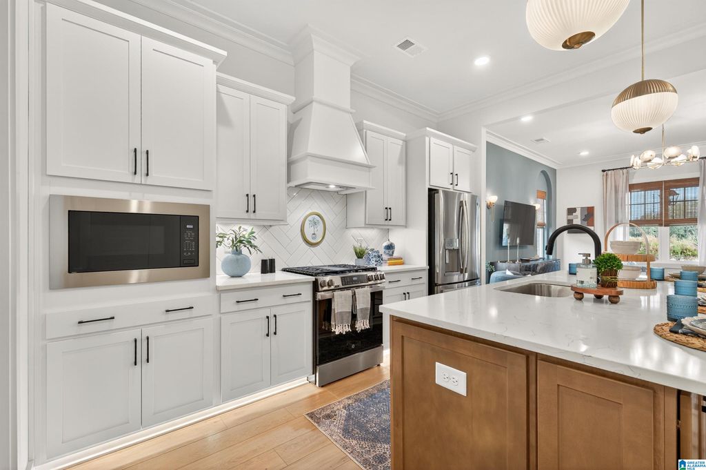 1848 WILLIAMETTE TRACE, Hoover, AL 35244