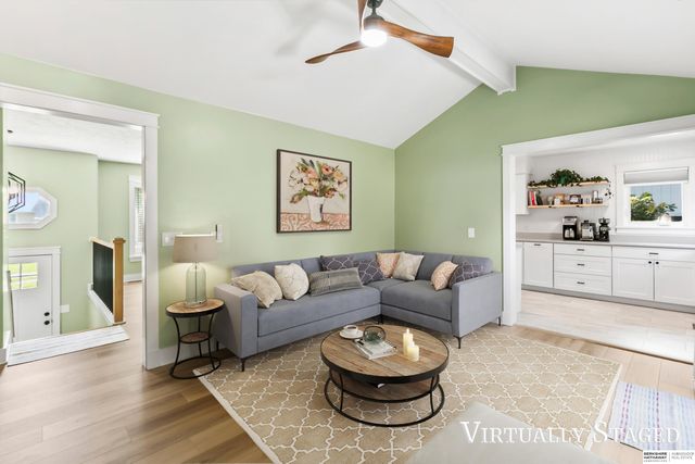 1008 Conestoga Road, Papillion, NE 68046