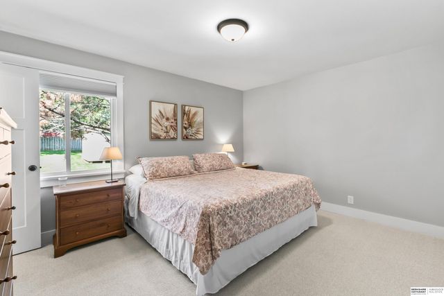 1008 Conestoga Road, Papillion, NE 68046
