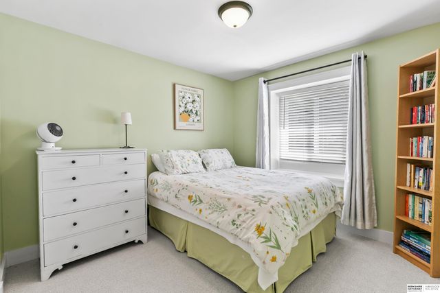 1008 Conestoga Road, Papillion, NE 68046