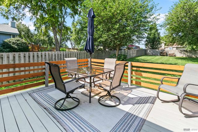 1008 Conestoga Road, Papillion, NE 68046