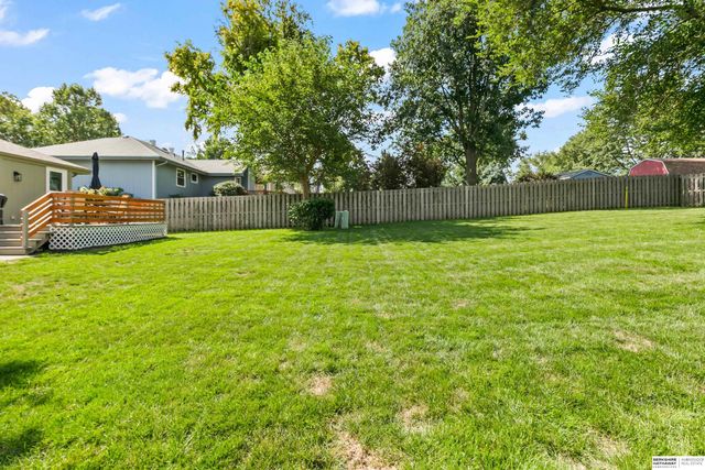 1008 Conestoga Road, Papillion, NE 68046