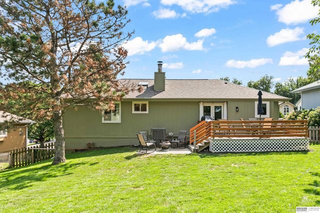 1008 Conestoga Road, Papillion, NE 68046