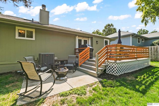 1008 Conestoga Road, Papillion, NE 68046