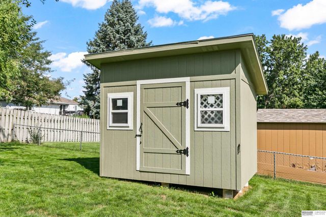 1008 Conestoga Road, Papillion, NE 68046