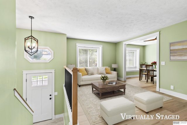 1008 Conestoga Road, Papillion, NE 68046