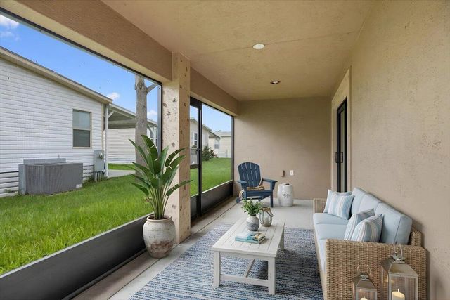 27 MAYA Way, Port St. Lucie, FL 34952