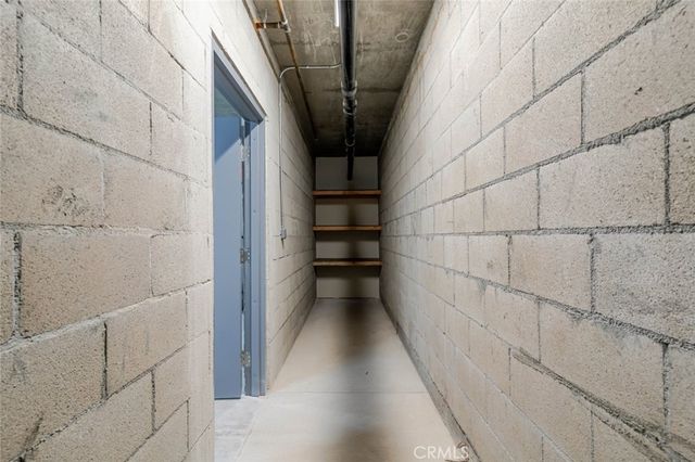 1961 Waltonia Drive 104, Montrose, CA 91020