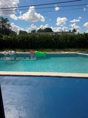 5760 W 14th Avenue, Hialeah, FL 33012