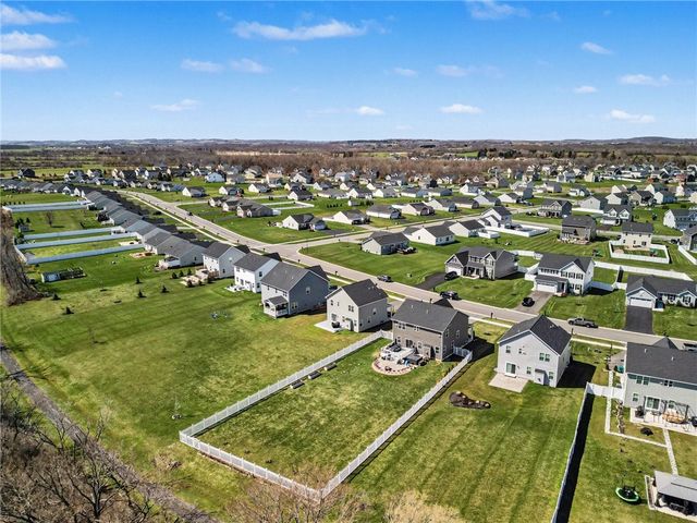 1749 Ackerman Way Way, Farmington, NY 14425