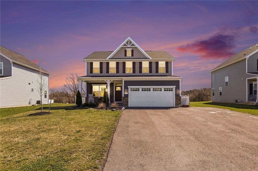 1749 Ackerman Way Way, Farmington, NY 14425