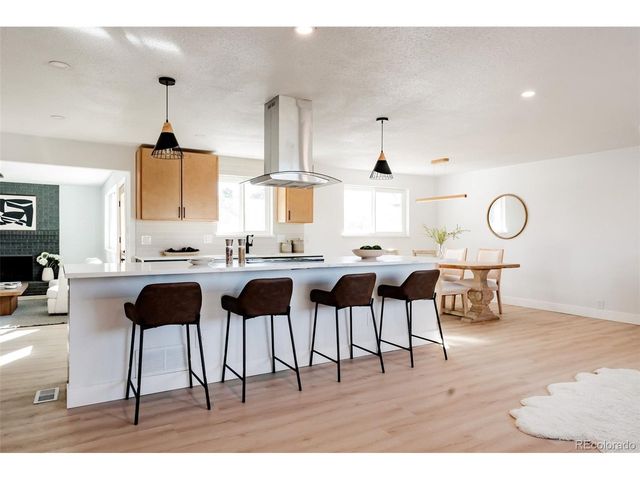 6272 S Garfield Dr, Centennial, CO 80121