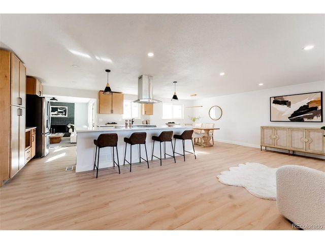 6272 S Garfield Dr, Centennial, CO 80121