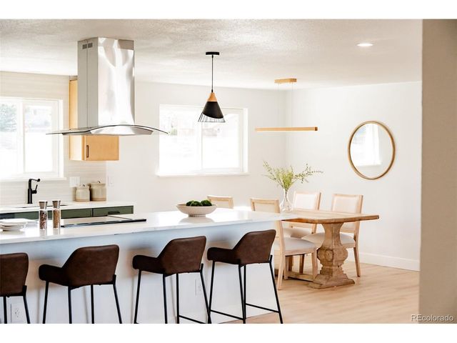 6272 S Garfield Dr, Centennial, CO 80121