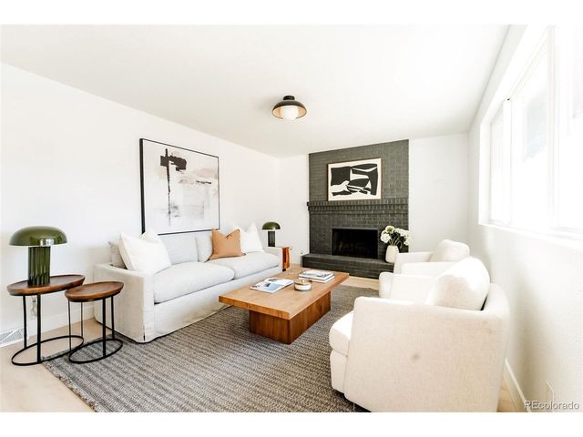 6272 S Garfield Dr, Centennial, CO 80121