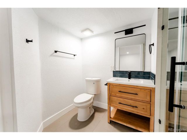 6272 S Garfield Dr, Centennial, CO 80121