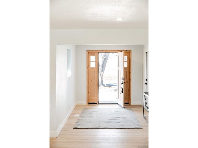 6272 S Garfield Dr, Centennial, CO 80121