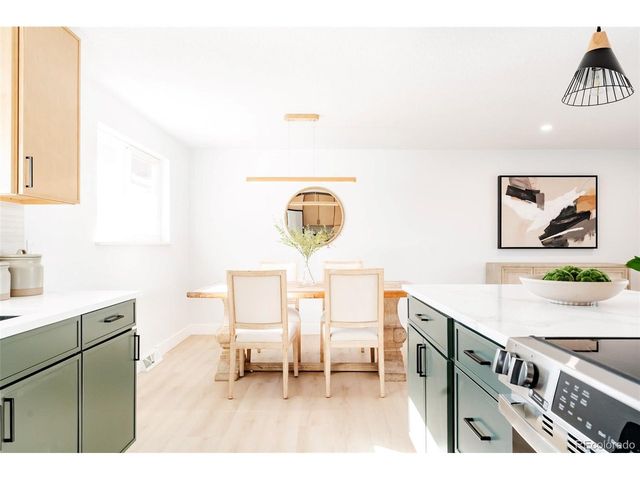 6272 S Garfield Dr, Centennial, CO 80121