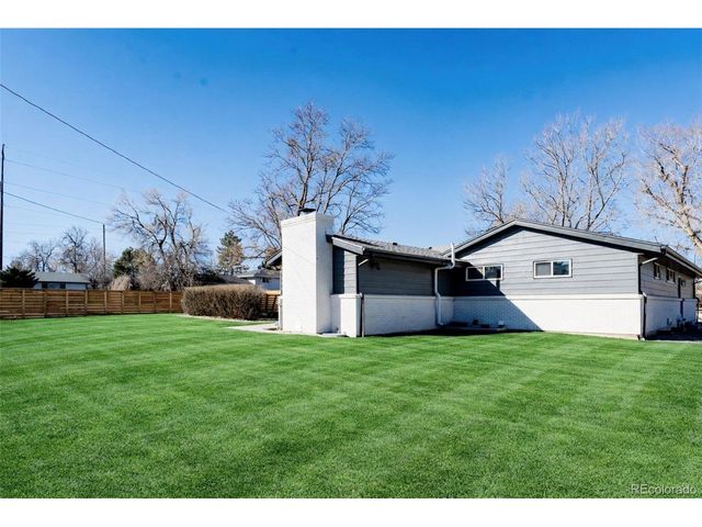 6272 S Garfield Dr, Centennial, CO 80121