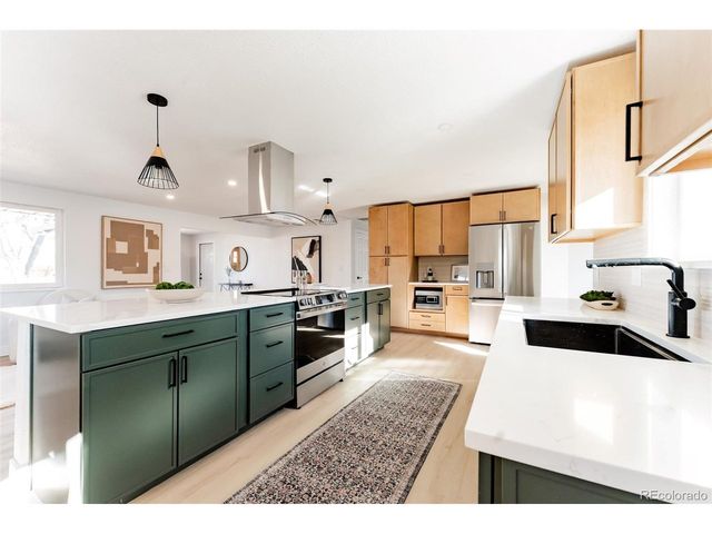 6272 S Garfield Dr, Centennial, CO 80121