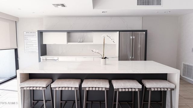 7300 E EARLL Drive 4016, Scottsdale, AZ 85251