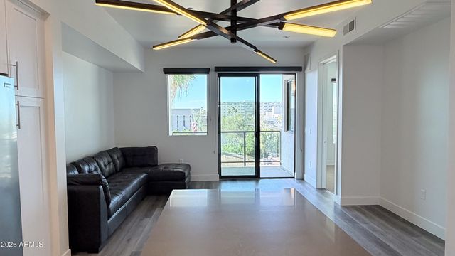 7300 E EARLL Drive 4016, Scottsdale, AZ 85251