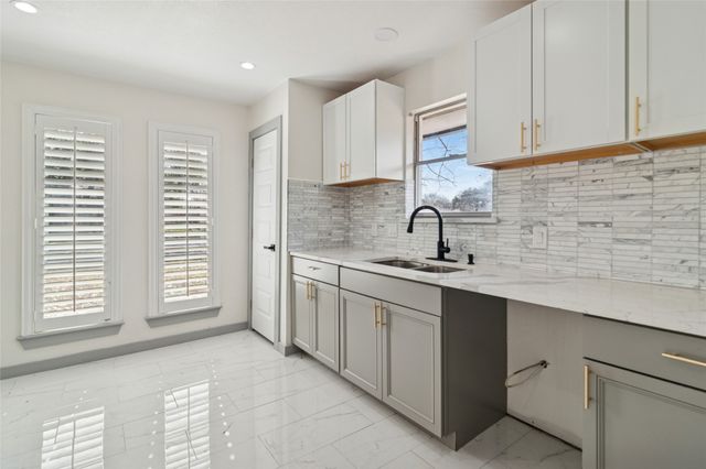 2325 Regal Road, Plano, TX 75075