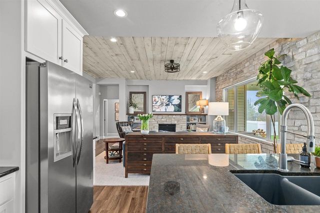 W6681 CHARLEEN LANE, Greenville, WI 54942