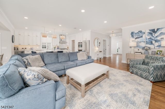 77 Commonwealth Ave, New Providence Boro, NJ 07974