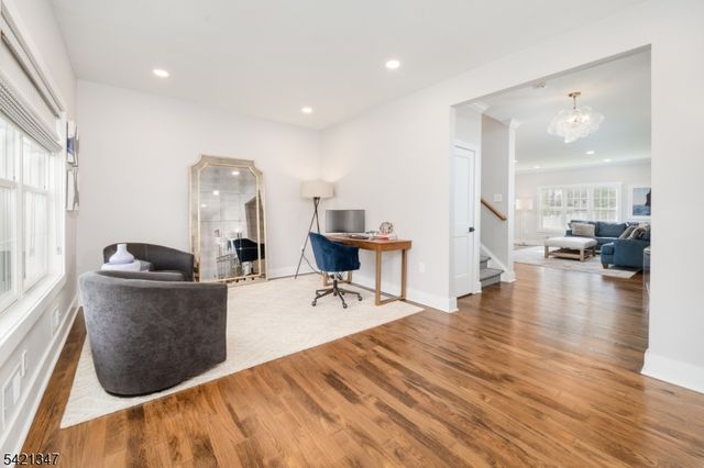 77 Commonwealth Ave, New Providence Boro, NJ 07974