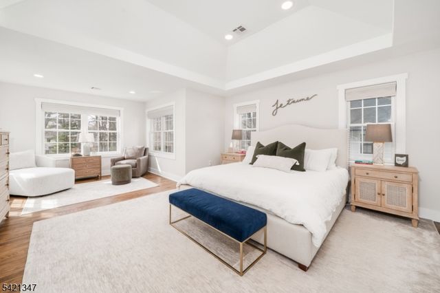 77 Commonwealth Ave, New Providence Boro, NJ 07974