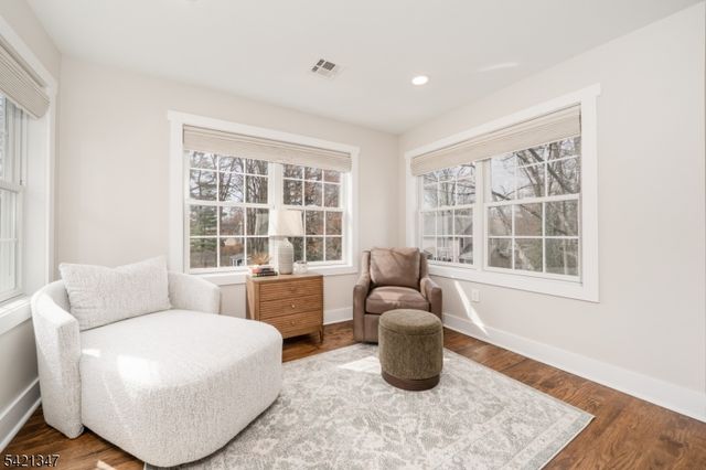 77 Commonwealth Ave, New Providence Boro, NJ 07974