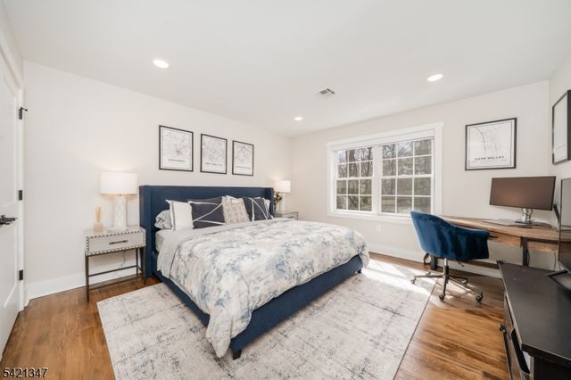 77 Commonwealth Ave, New Providence Boro, NJ 07974