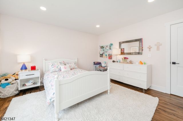 77 Commonwealth Ave, New Providence Boro, NJ 07974