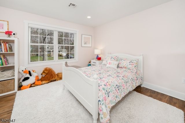 77 Commonwealth Ave, New Providence Boro, NJ 07974