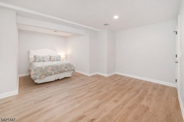 77 Commonwealth Ave, New Providence Boro, NJ 07974