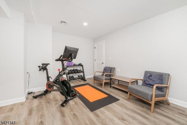 77 Commonwealth Ave, New Providence Boro, NJ 07974