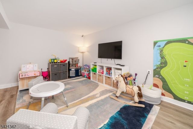 77 Commonwealth Ave, New Providence Boro, NJ 07974