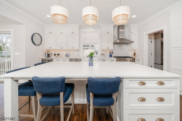 77 Commonwealth Ave, New Providence Boro, NJ 07974