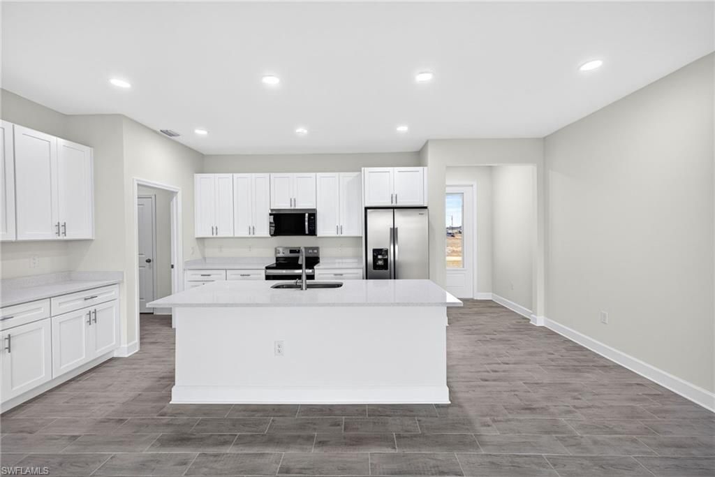 Image 21 of property listing at 529 NW 23rd ST, Cape Coral, FL 33993
