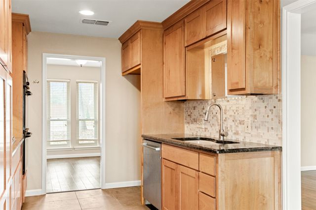 611 Field Street, Colleyville, TX 76034