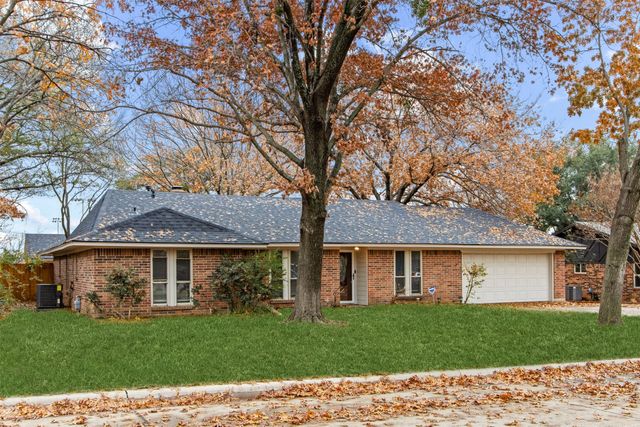 611 Field Street, Colleyville, TX 76034
