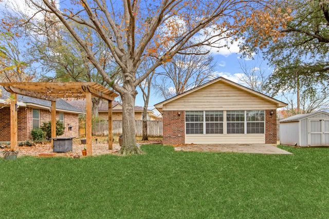 611 Field Street, Colleyville, TX 76034