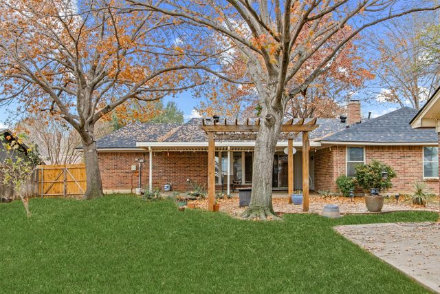 611 Field Street, Colleyville, TX 76034