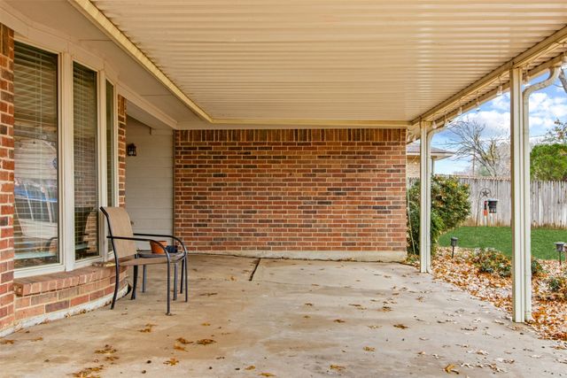 611 Field Street, Colleyville, TX 76034