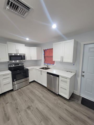 1809 NW 8th Pl, Fort Lauderdale, FL 33311