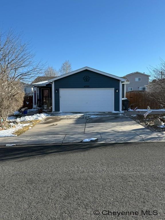 4709 SPUR DR, Cheyenne, WY 82001