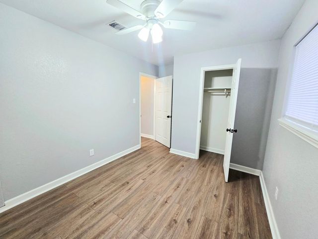 2433 Freeway Manor Drive, Rosenberg, TX 77471