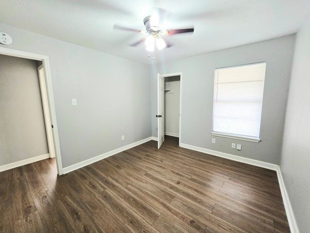 2433 Freeway Manor Drive, Rosenberg, TX 77471