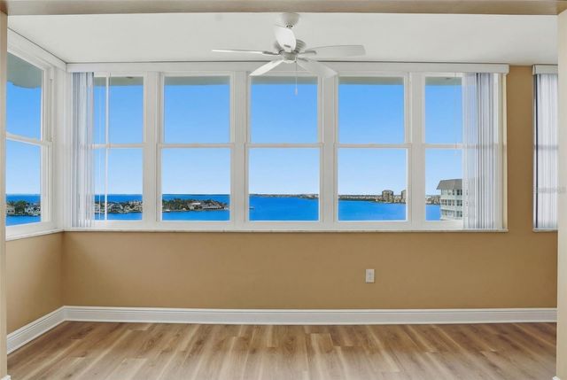 5108 BRITTANY DRIVE S 1006, St Petersburg, FL 33715